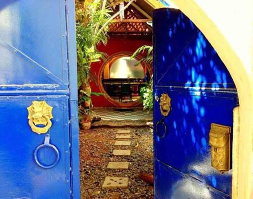 The Rabbit Hole Hotel Balabag  Luaran gambar