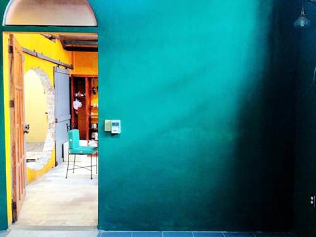 The Rabbit Hole Hotel Balabag  Luaran gambar